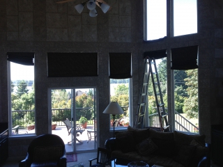 Interior picture of living room with lots of windows